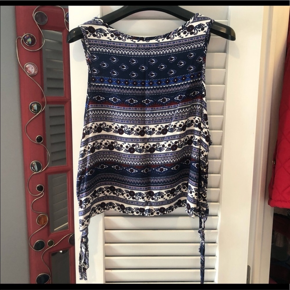 Tank Top - Picture 3 of 4